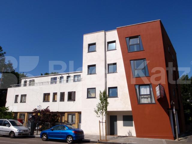 			NEW INSTRUCTION, 2 Bedroom, 1 bath, 1 reception Apartment			 Crescent Lane, Clapham